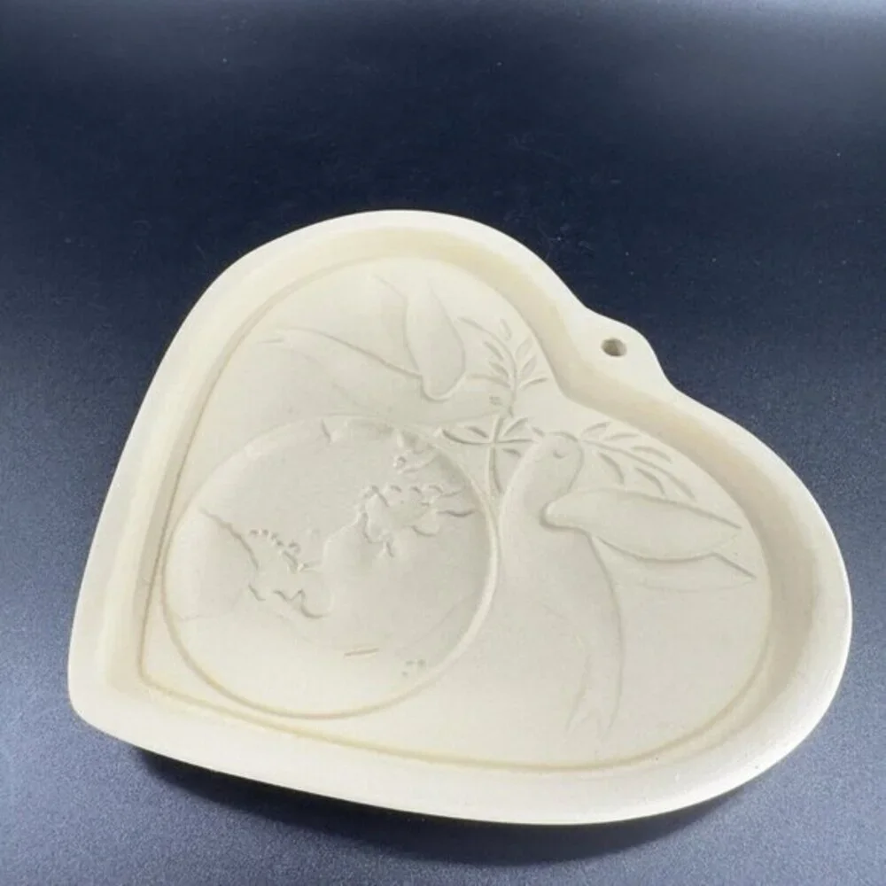 Pampered Chef Peace On‎ Earth Cookie Mold 2002 USA CERAMIC Family Heritage VTG